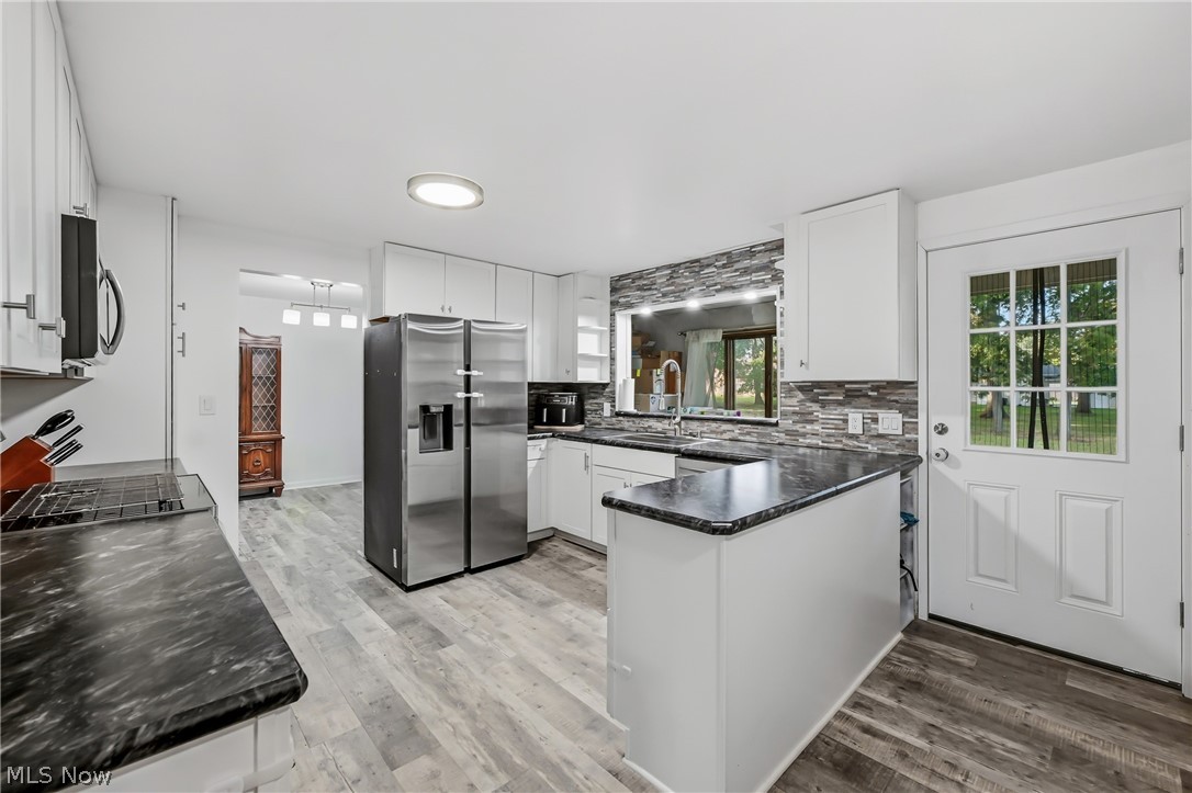 448 E Montrose Street Property Photo 18