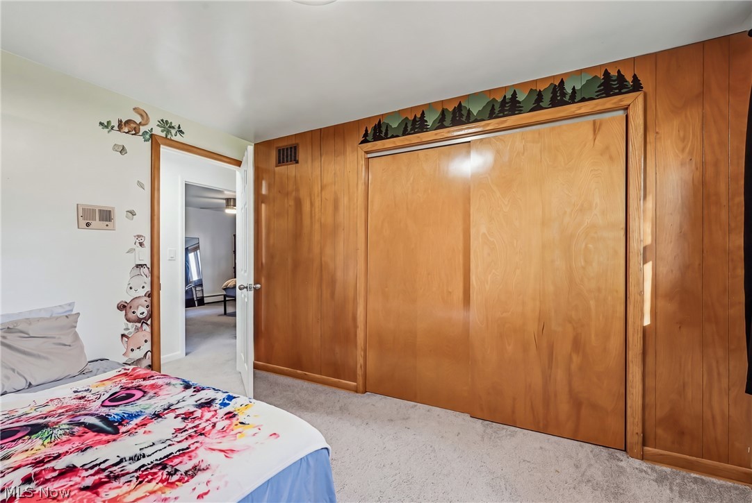 448 E Montrose Street Property Photo 29