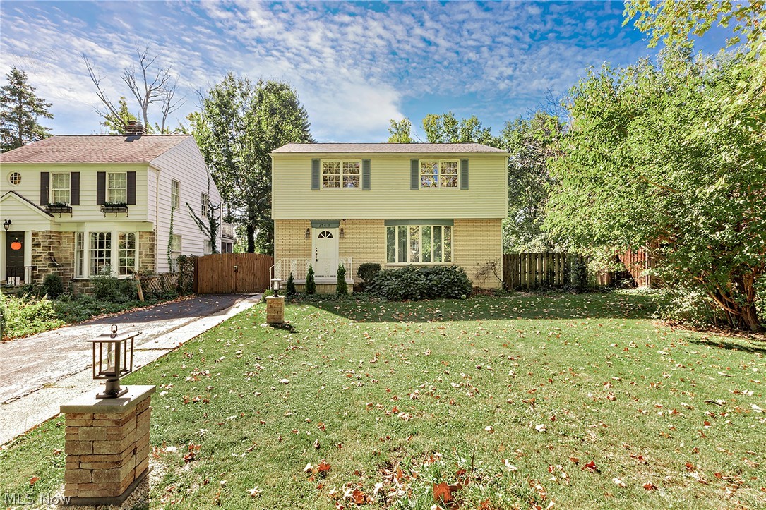 2762 Berkshire Road Property Photo 1