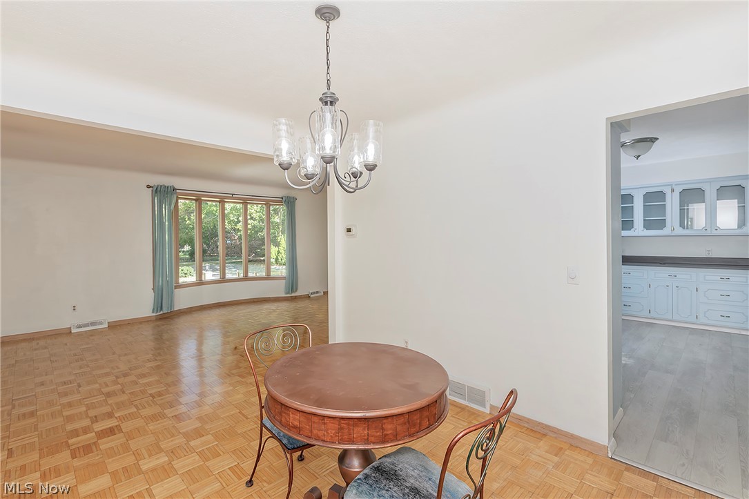 2762 Berkshire Road Property Photo 11