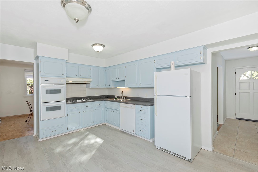 2762 Berkshire Road Property Photo 12