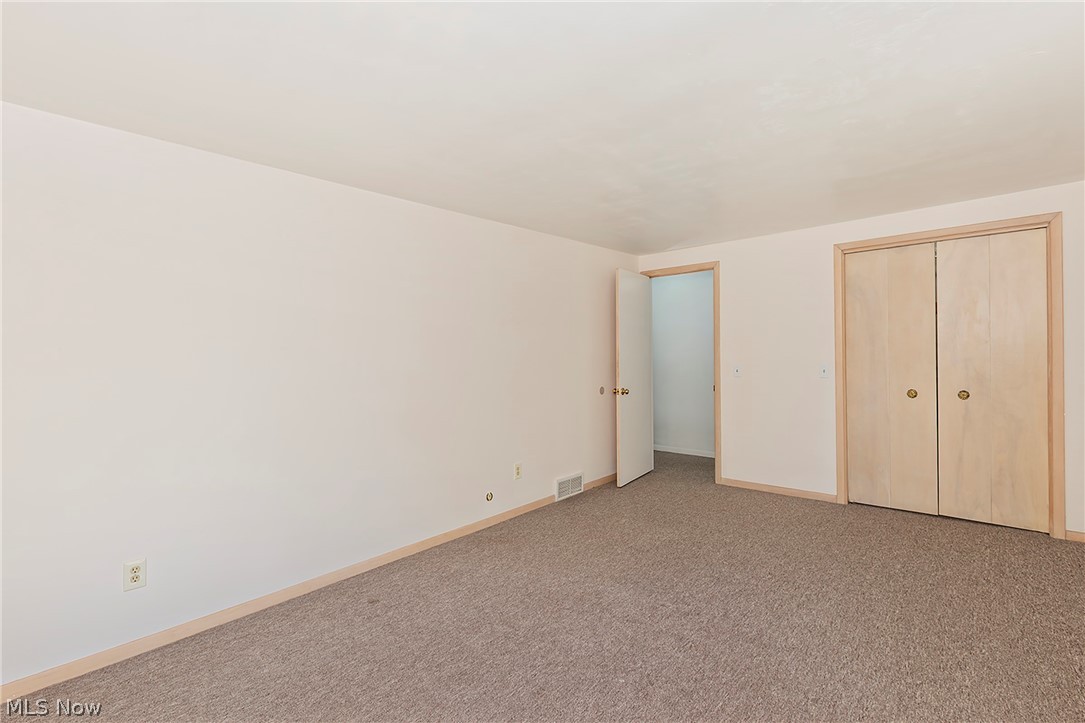 2762 Berkshire Road Property Photo 29