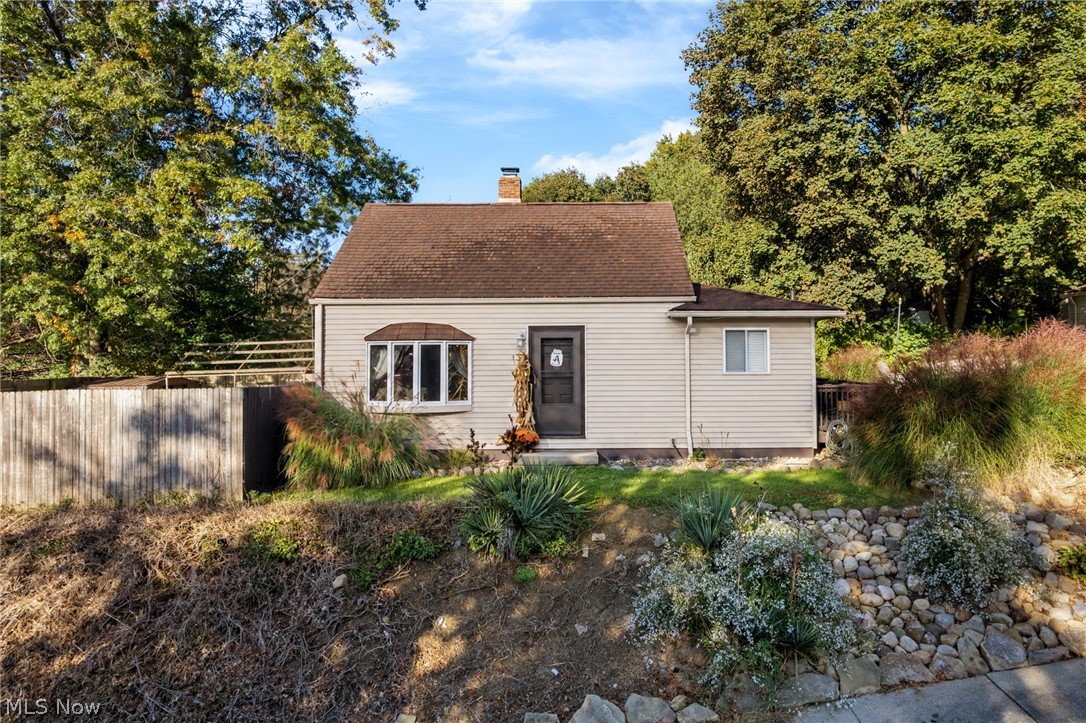 330 Leeds Street Property Photo 1