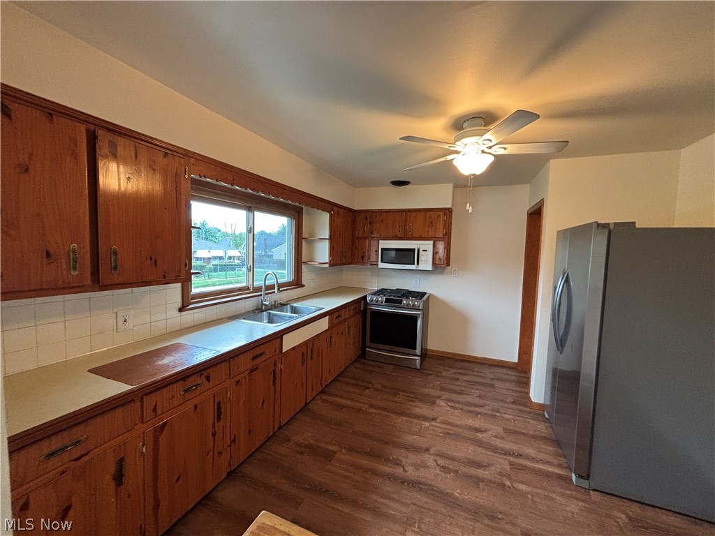 1928 13th Street Sw Property Photo 4
