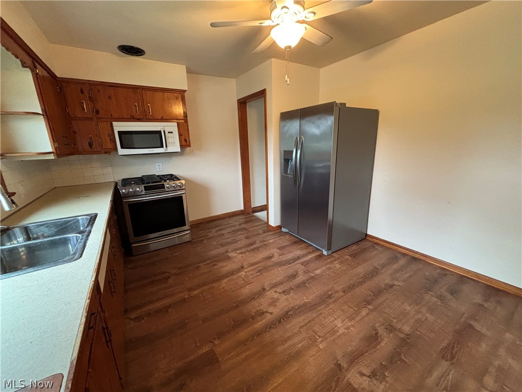 1928 13th Street Sw Property Photo 5