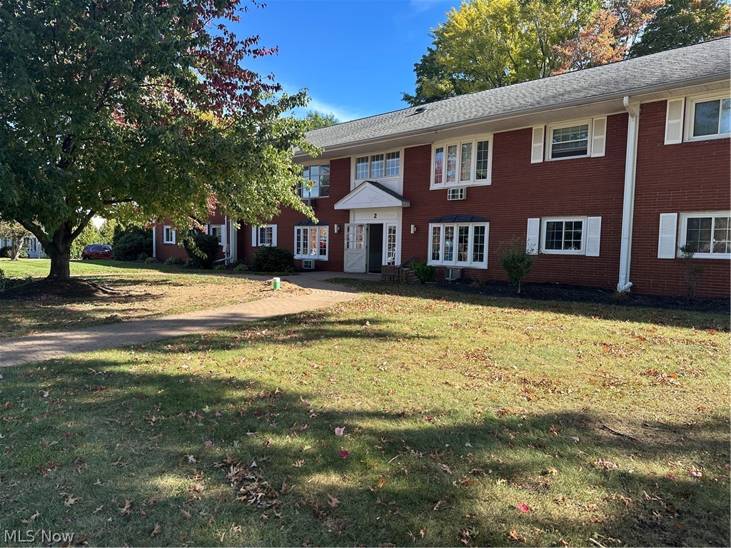 2 Meadowlawn Drive 7 Property Photo 1