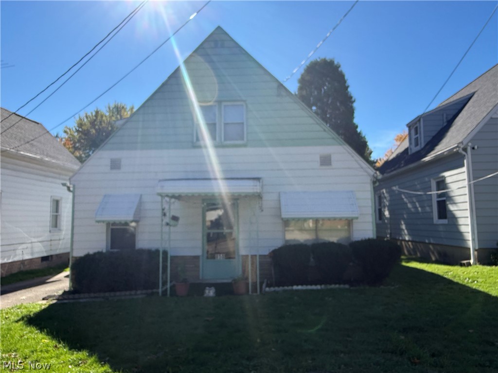 858 Independence Avenue Property Photo 1