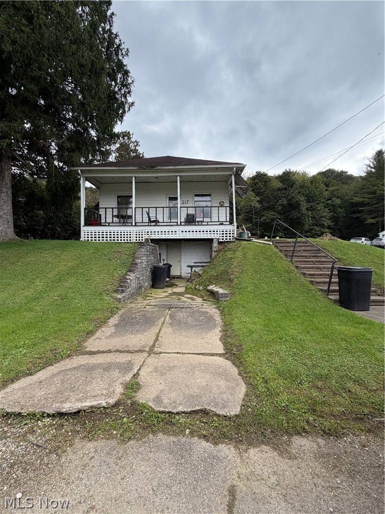 217 2nd Street Property Photo 1