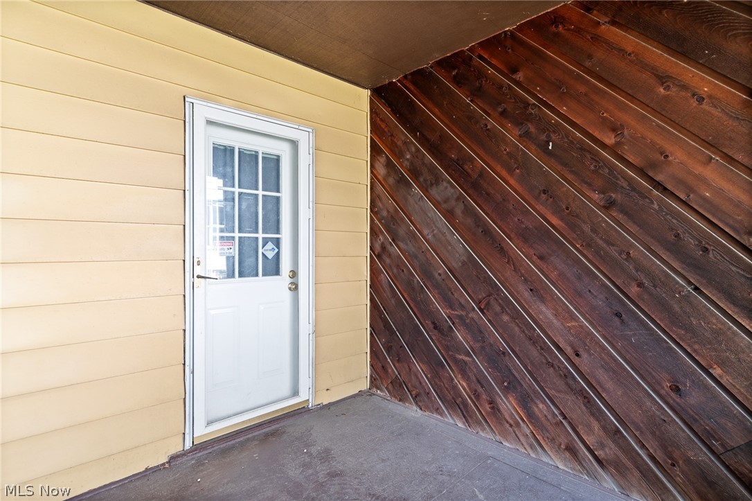 777 Montana Avenue Property Photo 26