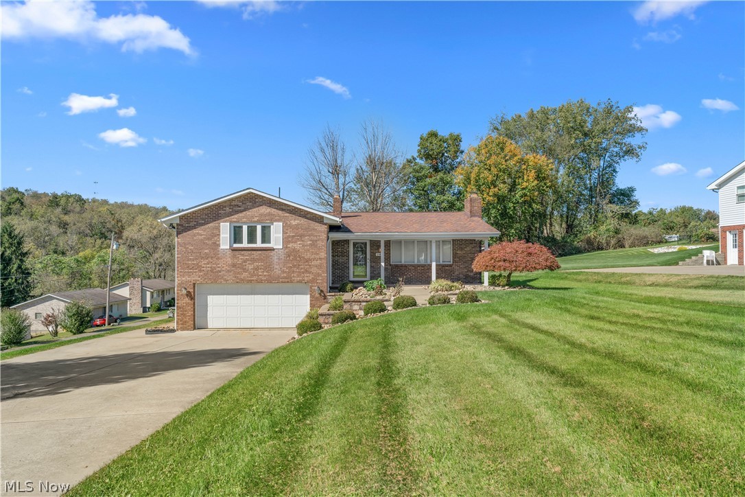 240 Manor Drive Property Photo 1