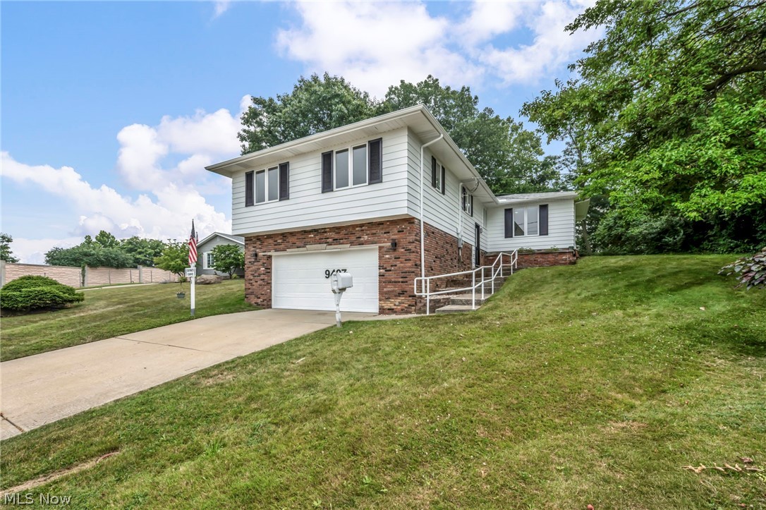 9497 Idlewood Drive Property Photo 1
