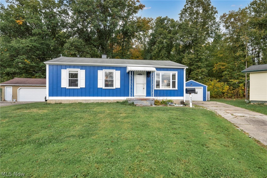 446 Circle Drive Property Photo 1