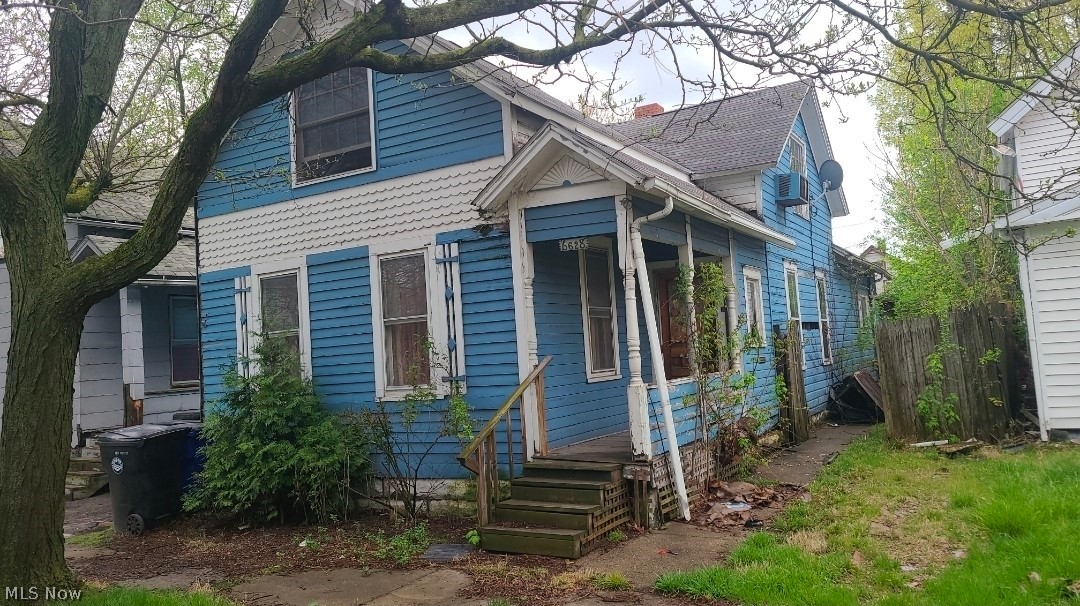 6628 Charter Avenue