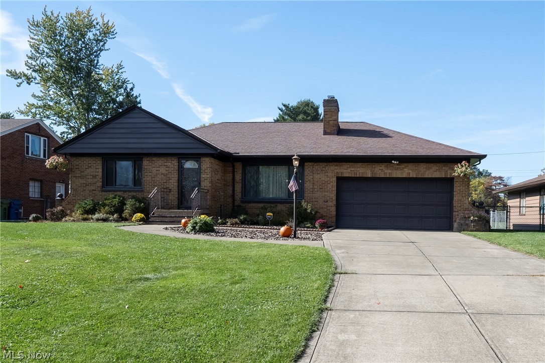 6446 Big Creek Pky Property Photo 1