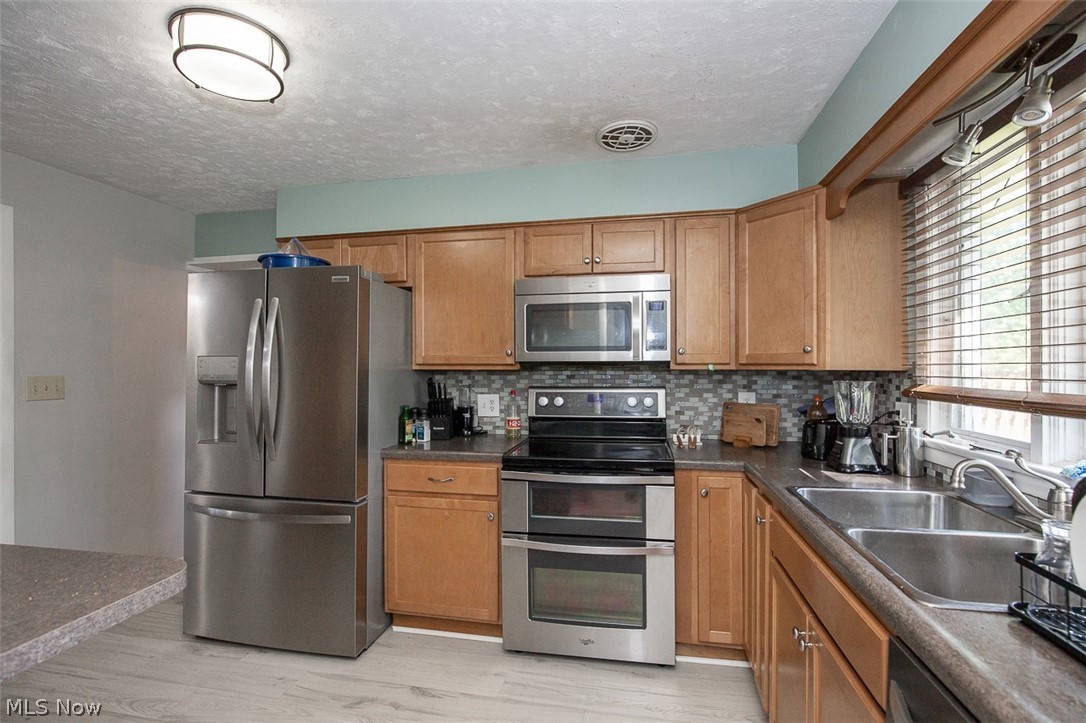 537 Randall Road Property Photo 8