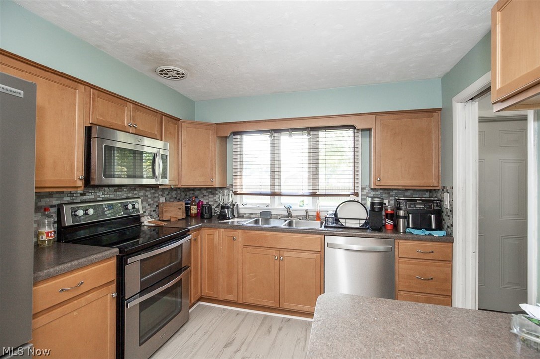 537 Randall Road Property Photo 10
