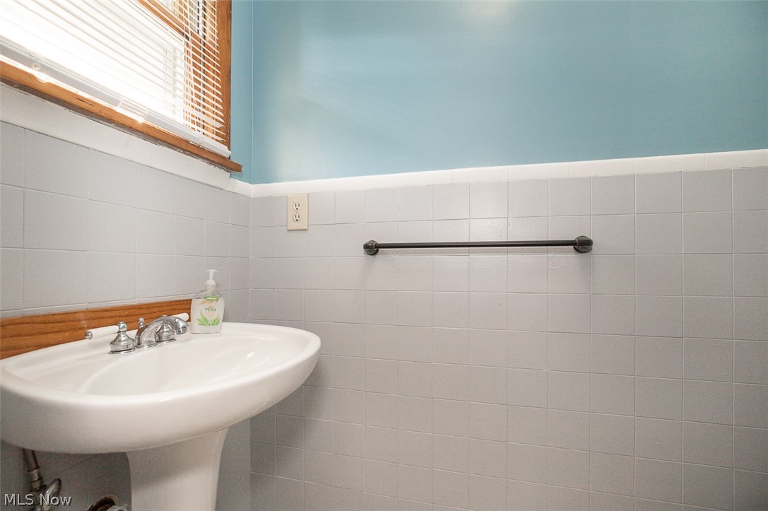 537 Randall Road Property Photo 20