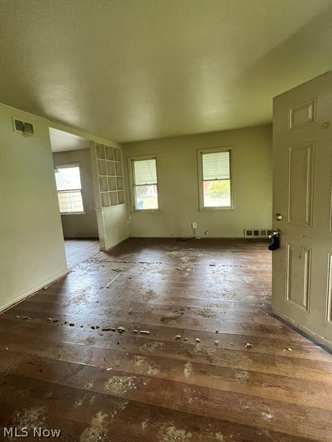 121 N Main Property Photo 7