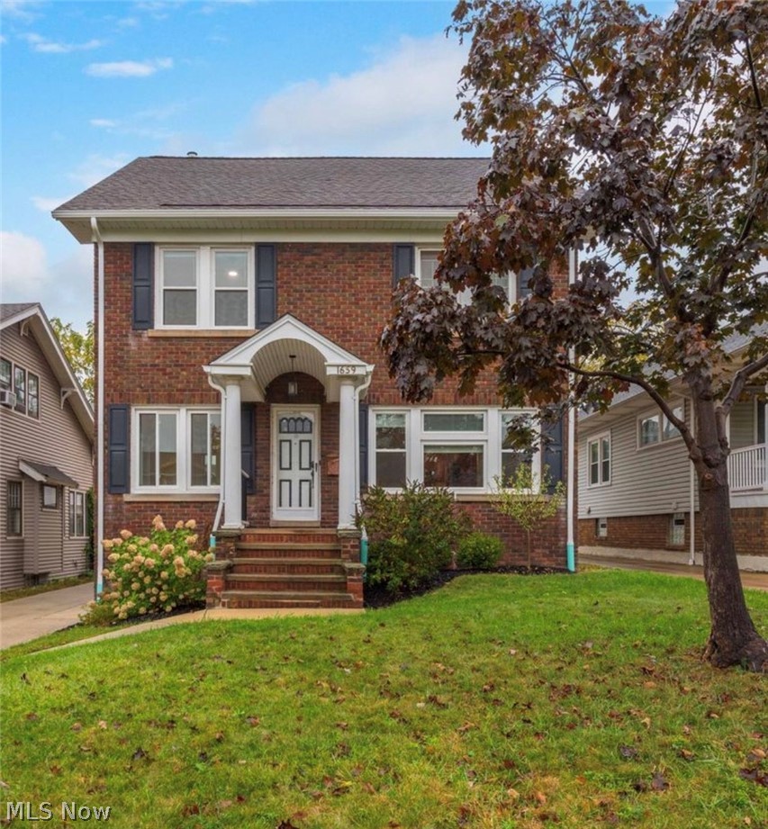 1659 Chesterland Avenue Property Photo 1