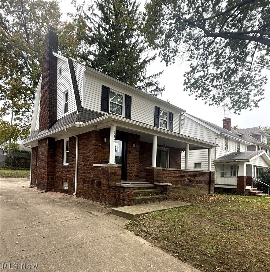 422 N Firestone Boulevard Property Photo 1