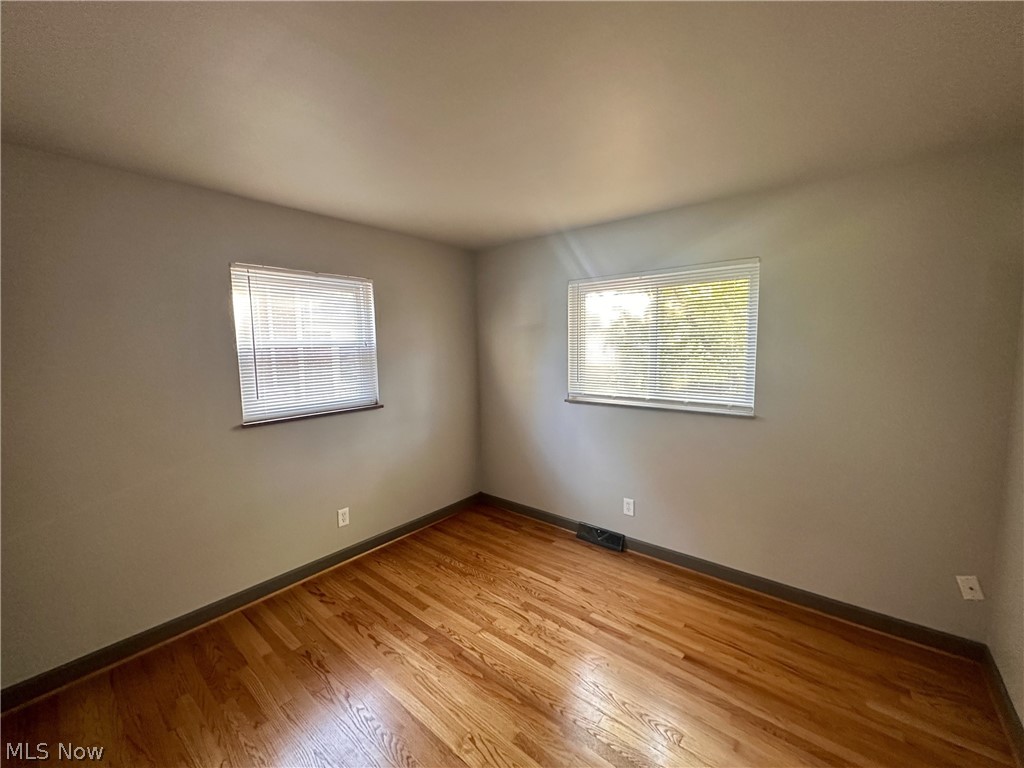 114 Greencrest Terrace D Property Photo 5