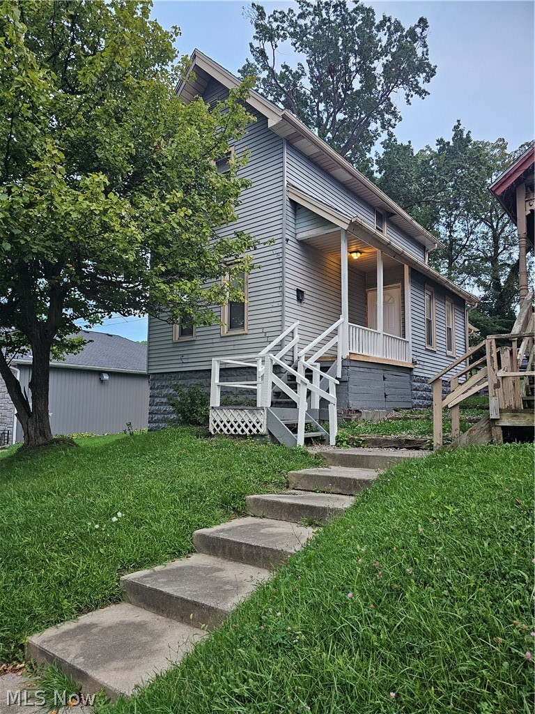 1318 W 5th Street Property Photo 1