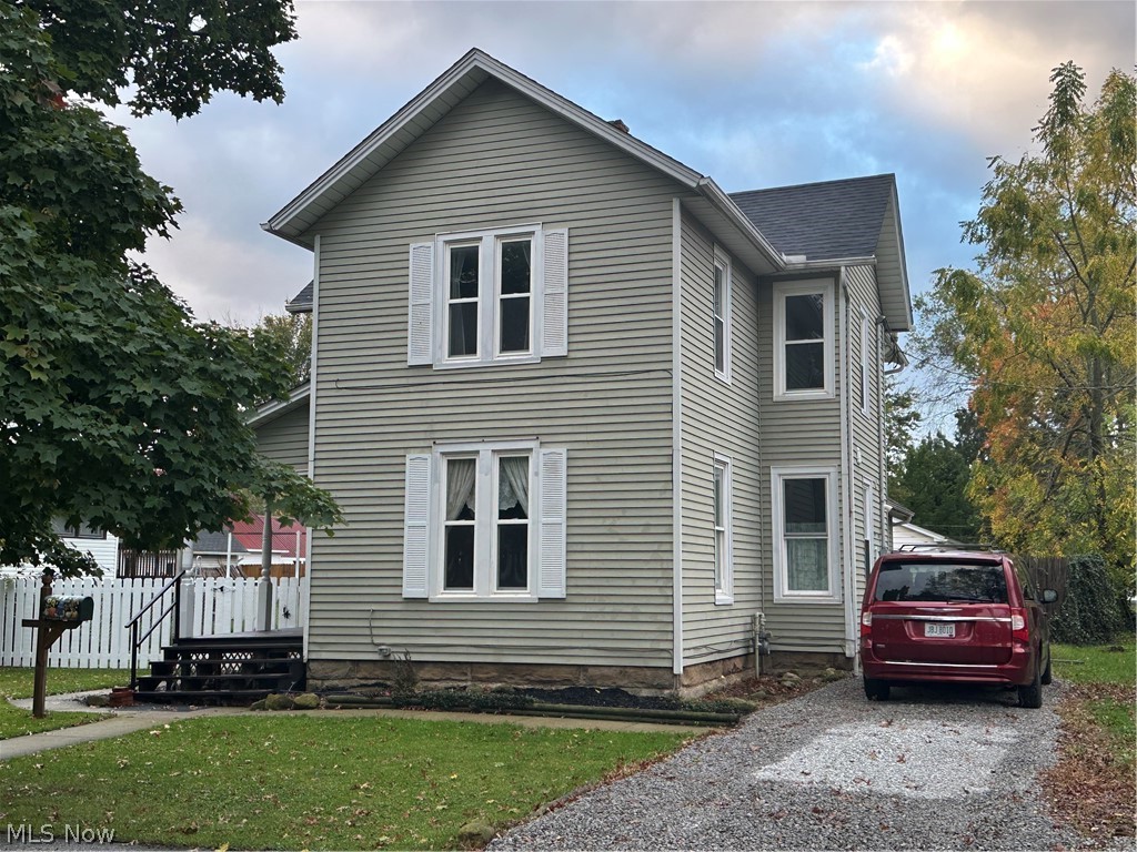 117 Magyar Street Property Photo 1