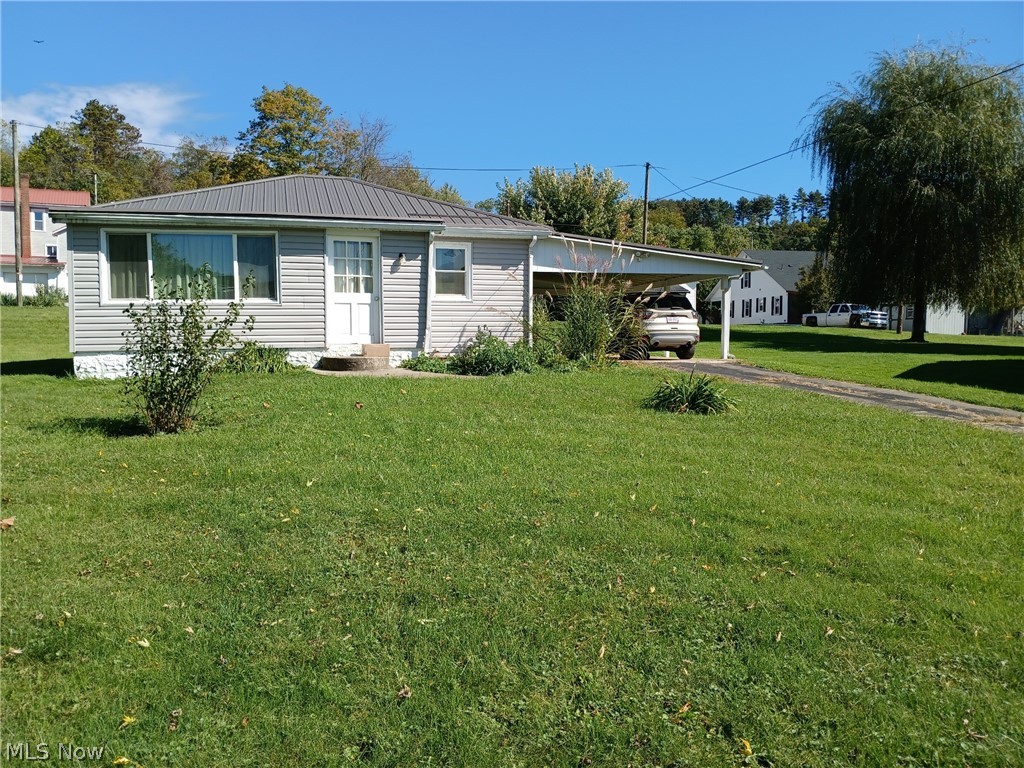 116 Maple Property Photo 1