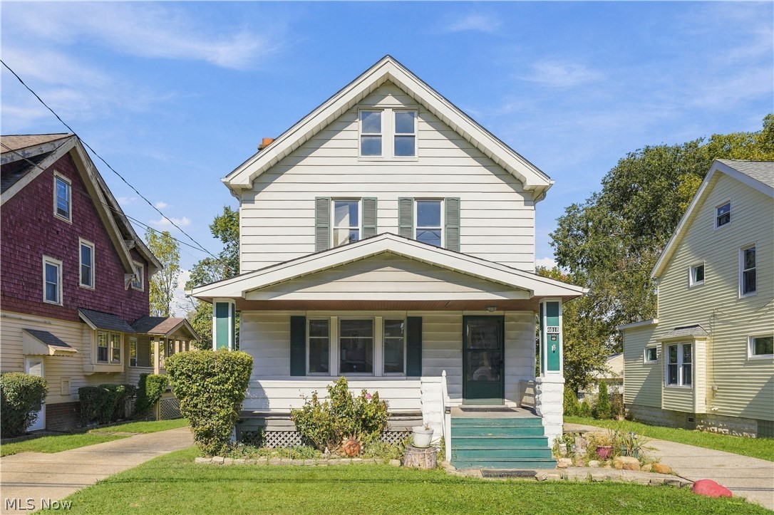 4018 Gifford Avenue Property Photo 1