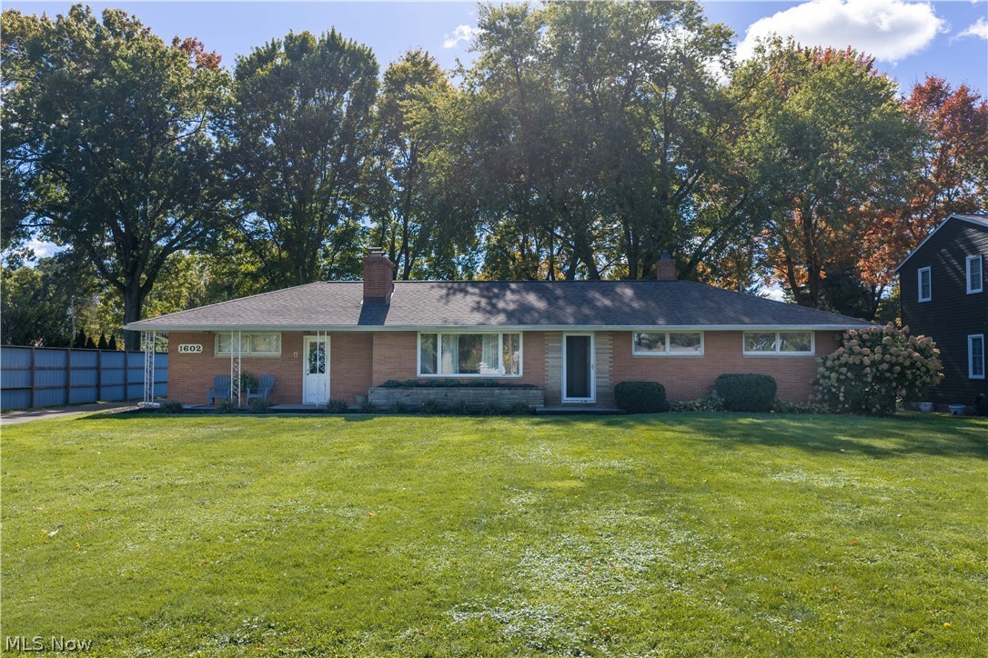 1602 Schneider Street Nw Property Photo 1