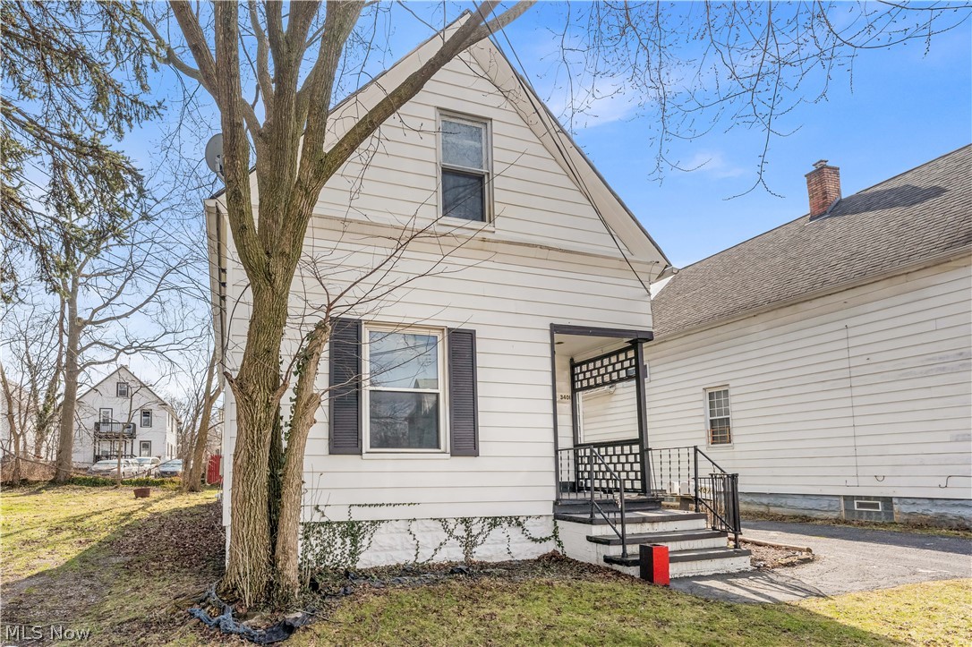 3401 Roanoke Avenue Property Photo 1