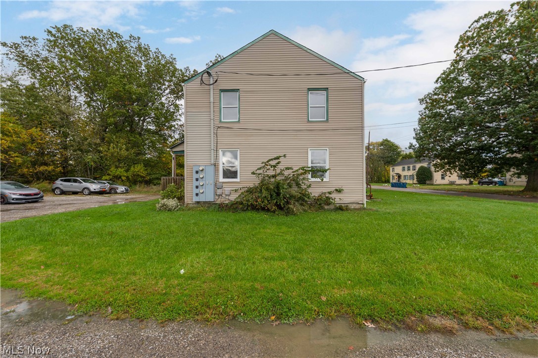 848-854 N Central Drive Property Photo 13