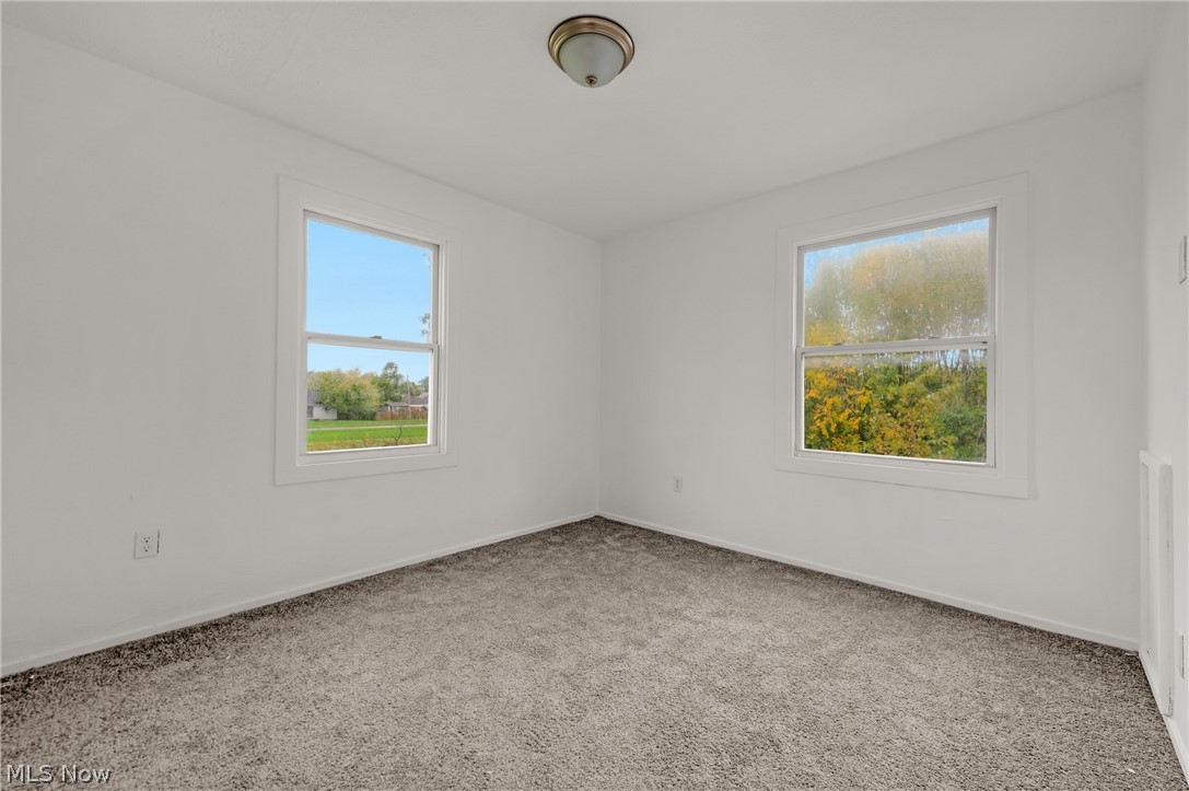 848-854 N Central Drive Property Photo 31