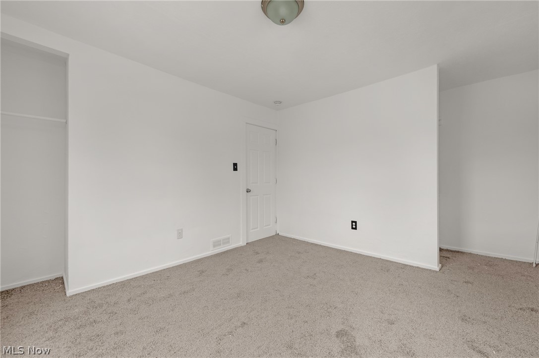 848-854 N Central Drive Property Photo 37