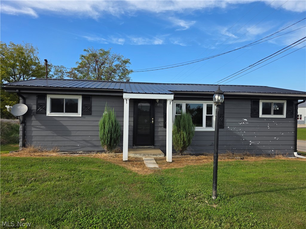 4595 Boggs Road Property Photo 1