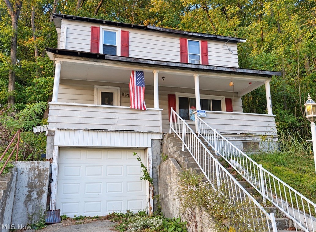 887 Wood Street Property Photo 1