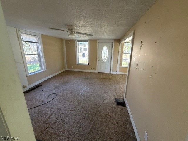 9510 E Center Street Property Photo 8