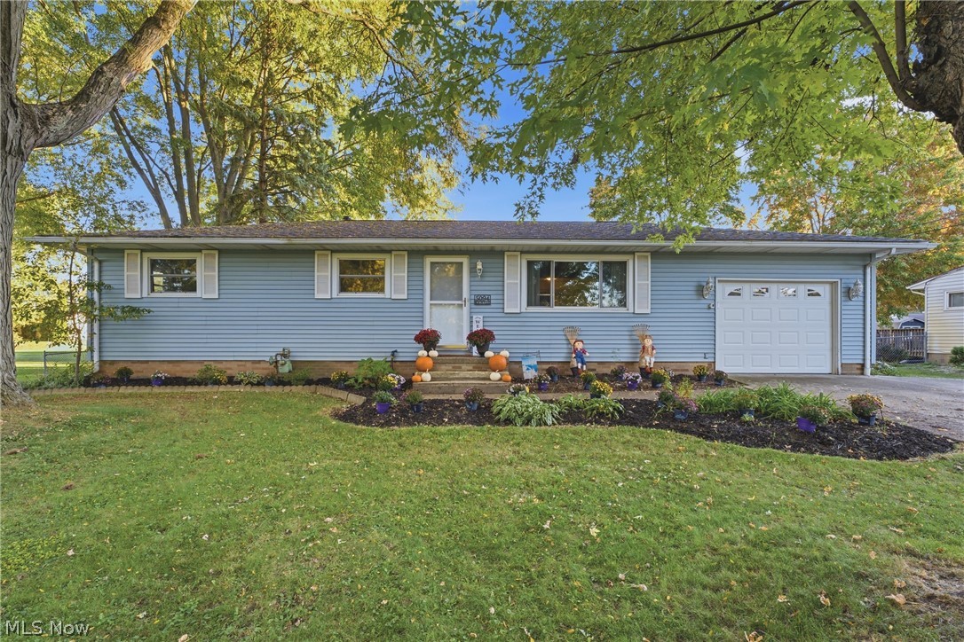 5094 Bob O Link Street Nw Property Photo 1