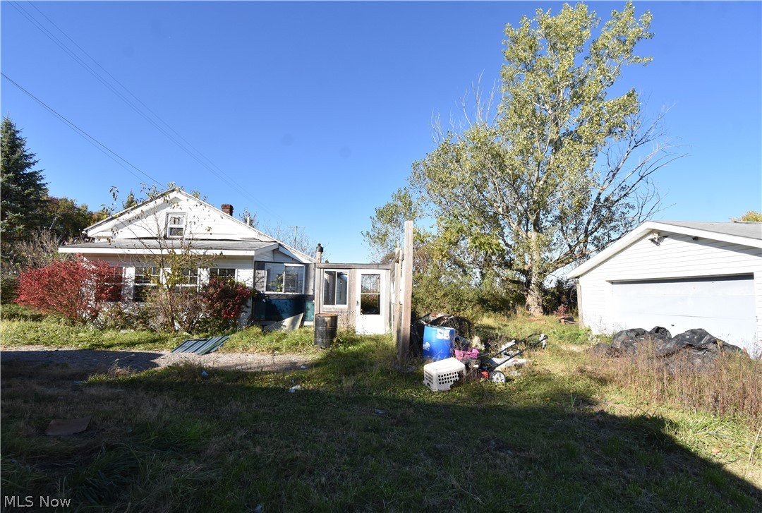1438 S County Line Road Property Photo 1