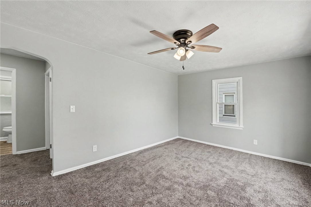 448 E 328th Street Property Photo 4