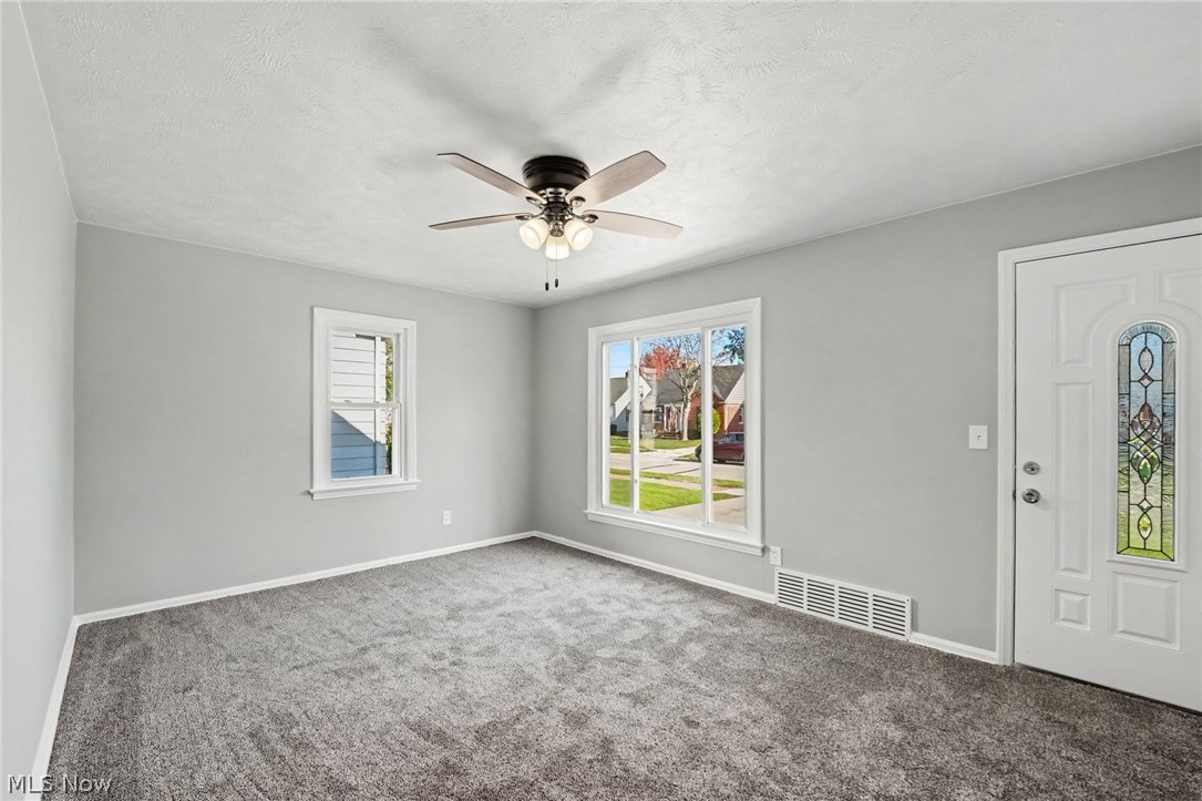 448 E 328th Street Property Photo 5
