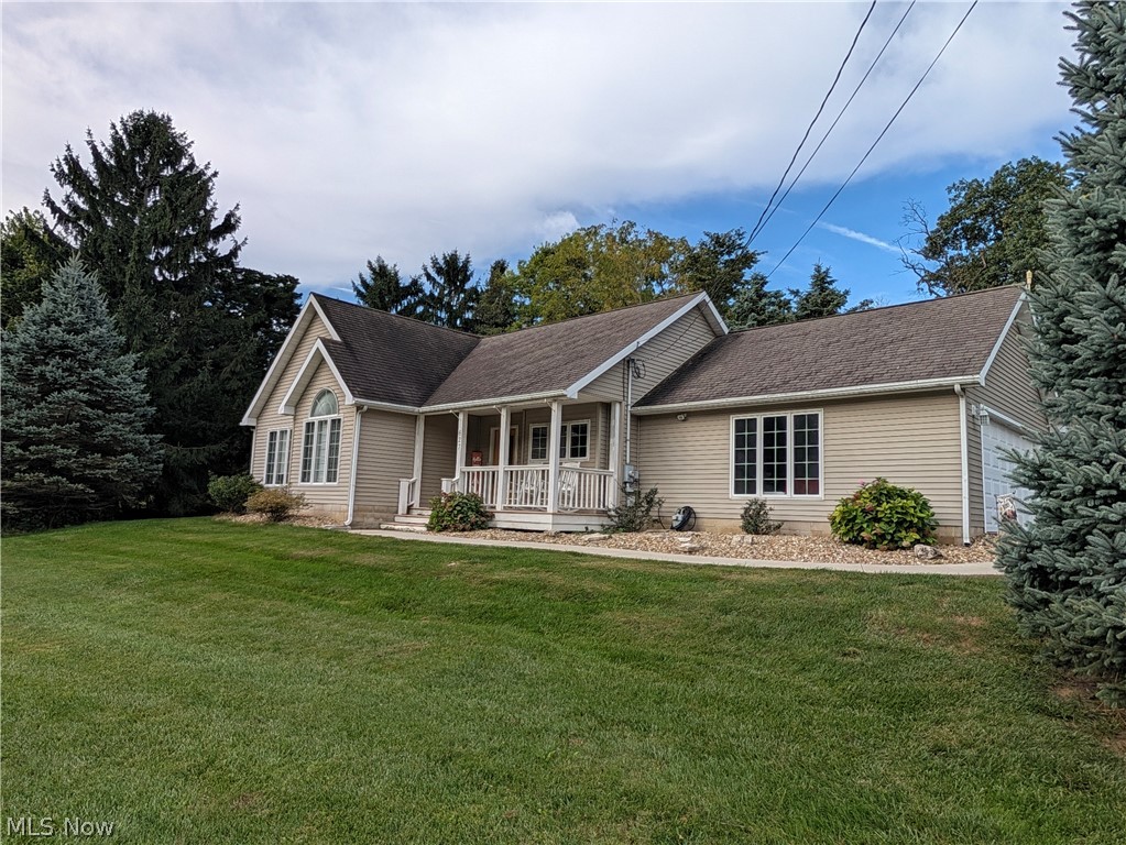 627 Nw Catawba Road Property Photo 1