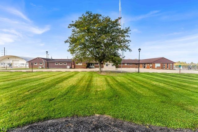 22988 West Road Property Photo 1