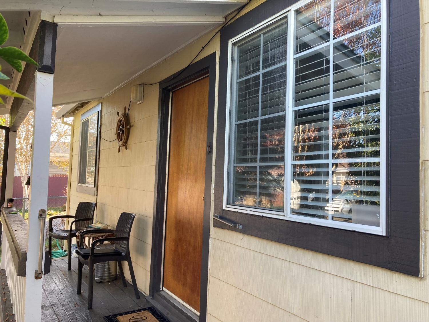 4 G Street Property Photo