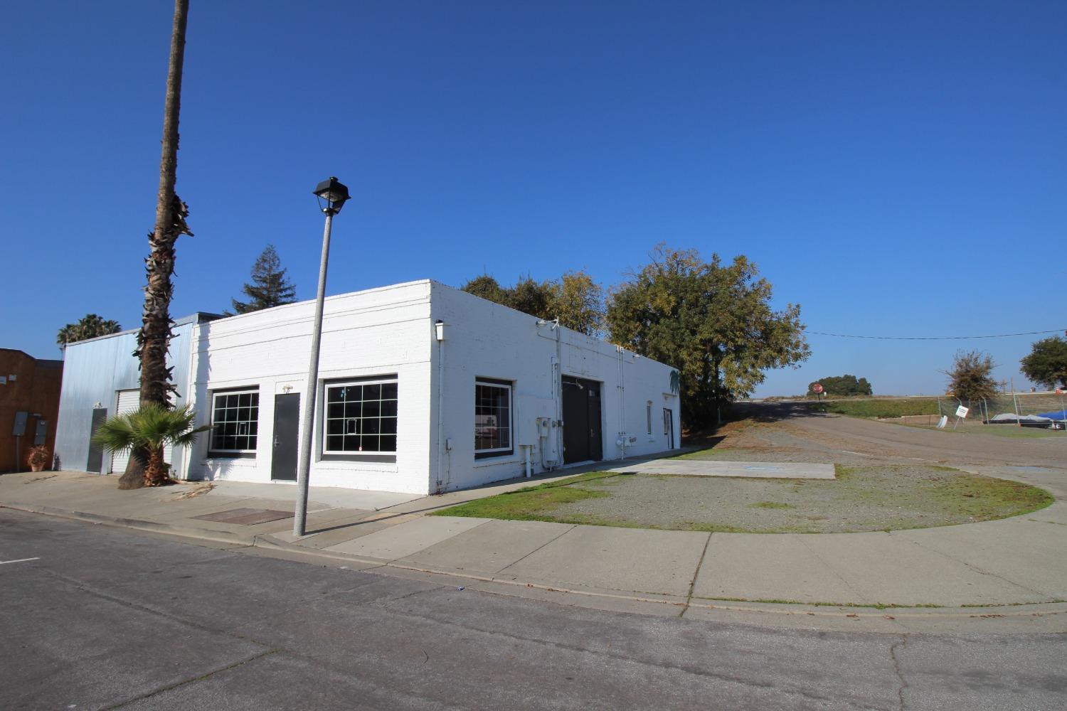 61 Main Street Property Photo