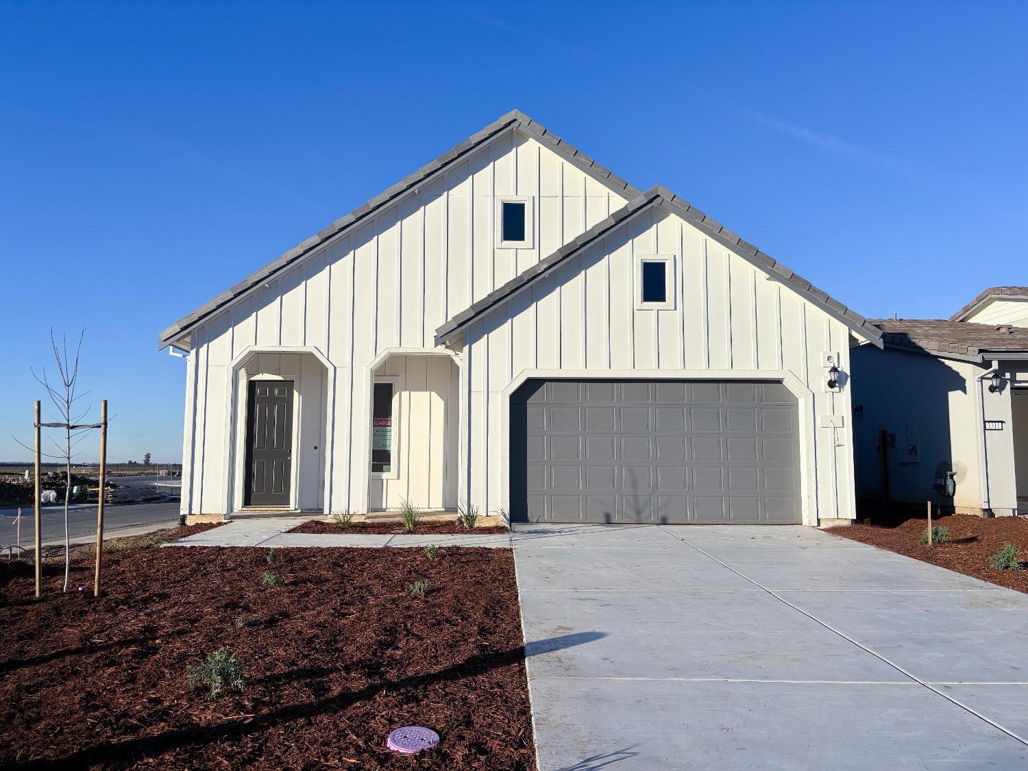 3303 Houser Court Property Photo 1