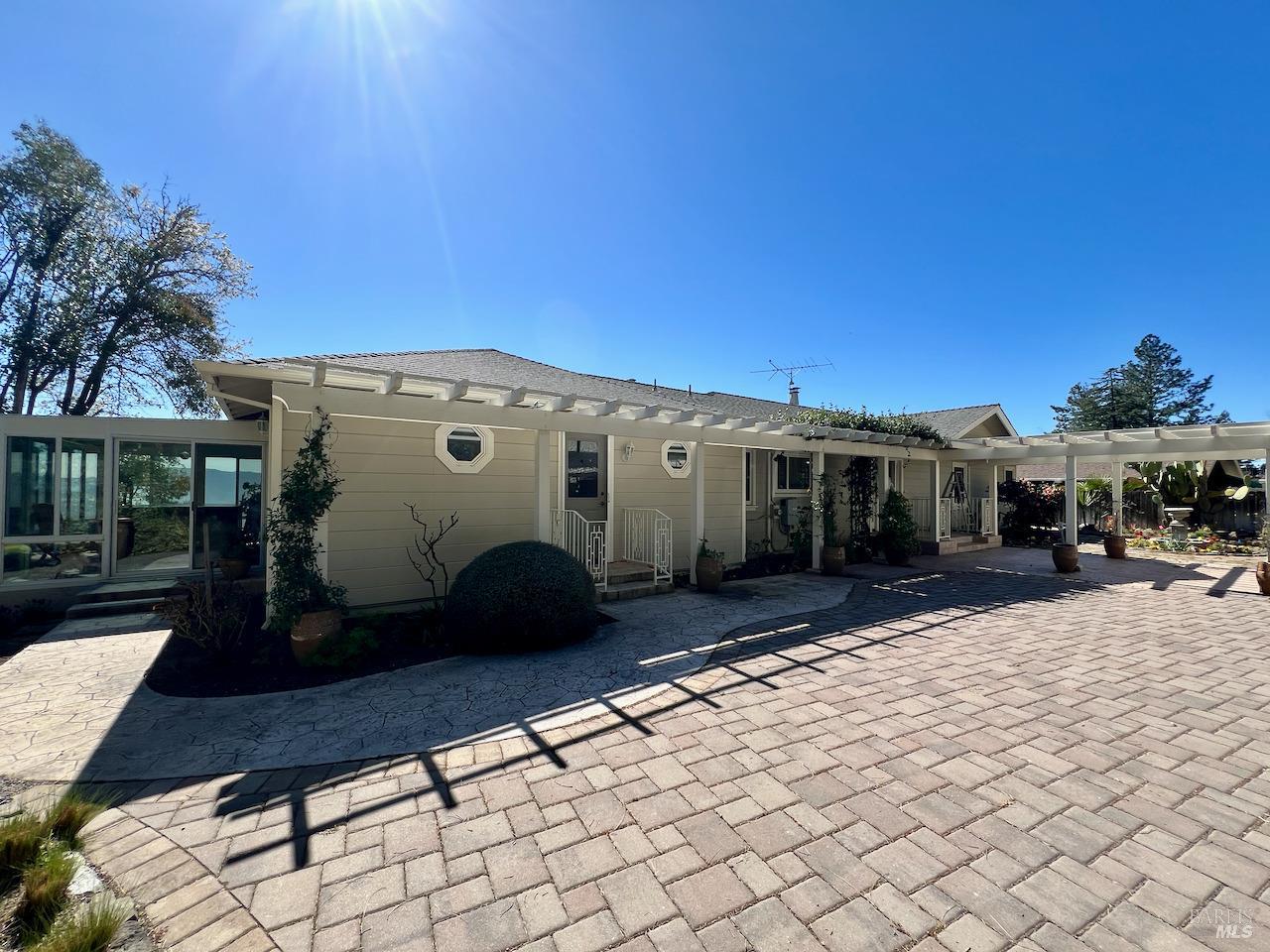 490 Sunset Drive Property Photo