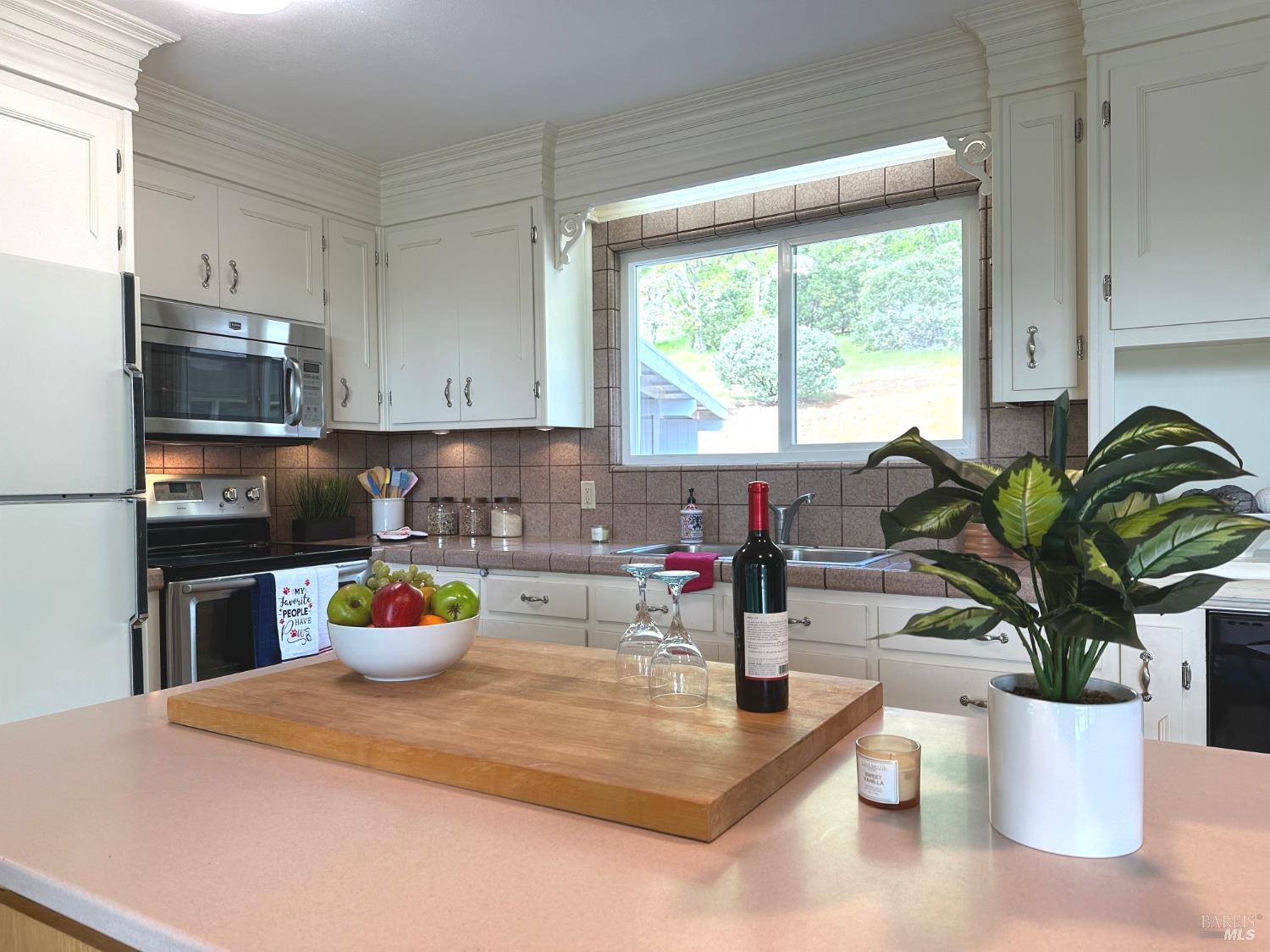 4013 Lakeview Drive Property Photo 9