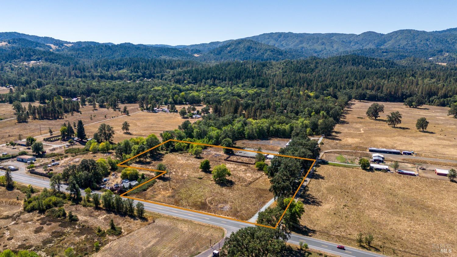 43270 N Highway 101 None Property Photo