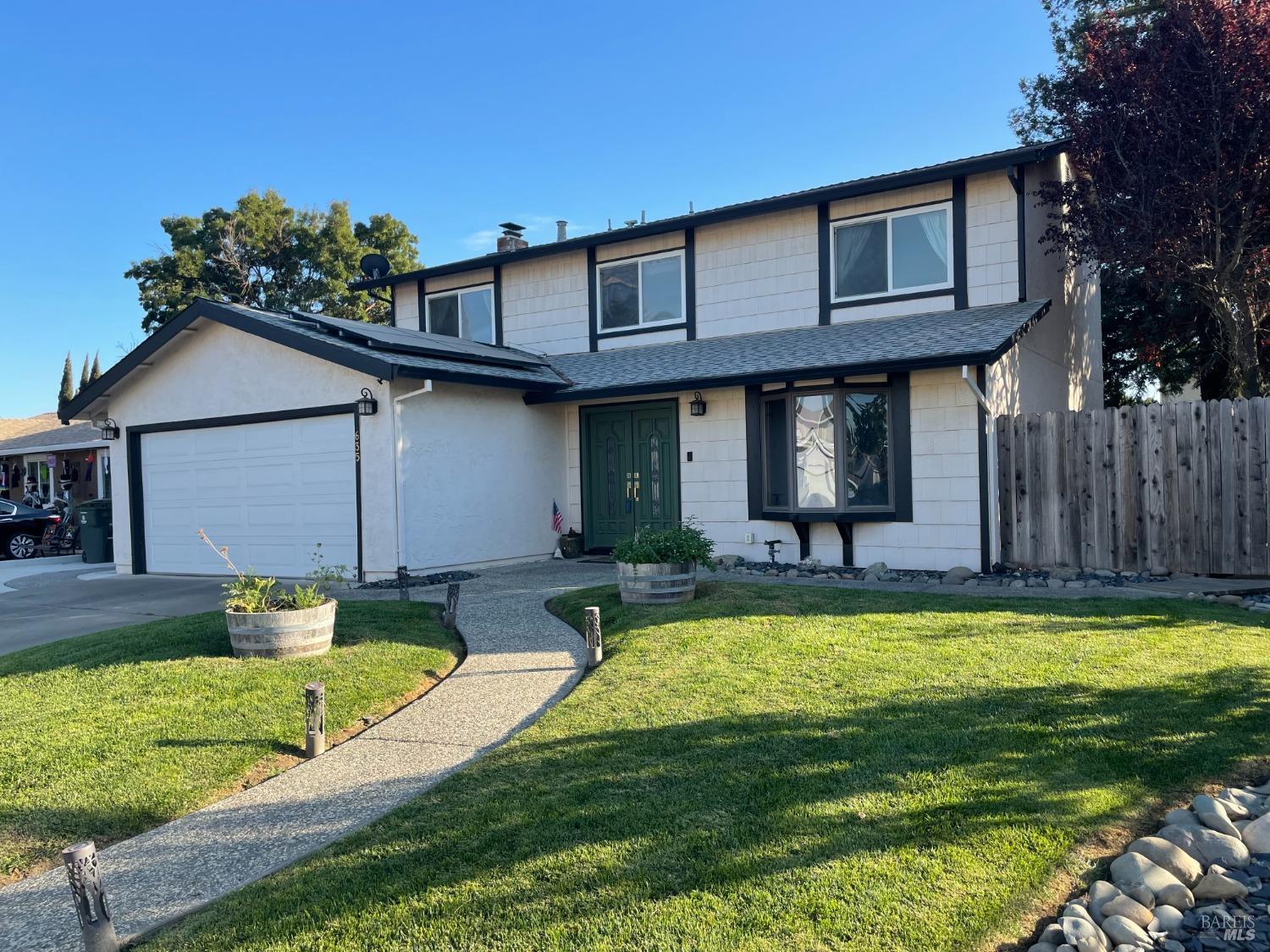 635 Stratford Avenue Property Photo